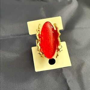 Elegant Red and Gold Women's Ring